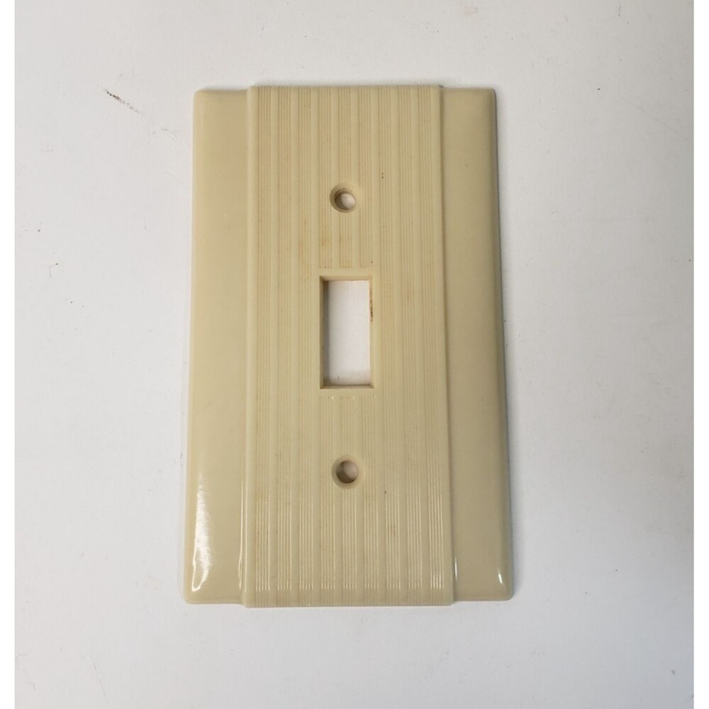 P&S Pass & Seymour Ivory Bakelite Single Light Switch Cover Wall Plate Ribbed